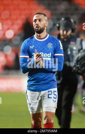 Dundee, Schottland, Großbritannien. 8. Januar 2023; Tannadice Park, Dundee, Schottland: Scottish Premiership Football, Dundee United versus Rangers; Kemar Roofe of Rangers applaudiert den Fans am Ende des Spiels Credit: Action Plus Sports Images/Alamy Live News Stockfoto