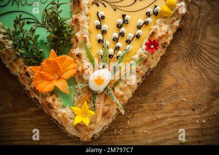 Osterbacken. Mazurkas und Osterkuchen. Die Arbeit eines Konditors Stockfoto