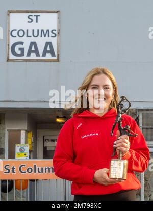 Ballylickey, West Cork, Irland. 8. Januar 2023. St. Colums (Cork) der GAA Club veranstaltete heute eine Homecoming für seinen All-Ireland-Spieler Libby Coppinger. Libby erhält den Cork Camogie All Star Award, den sie für ihre Heldentaten im Cork Camogie Team außerhalb des Clubs gewonnen hat. Kredit: AG News/Alamy Live News Stockfoto