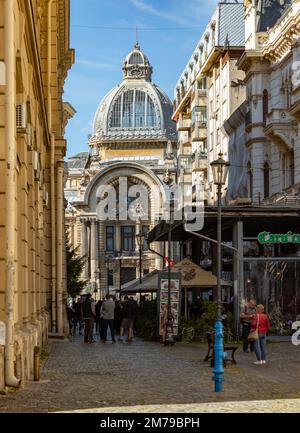 Ein Bild des Palastes der Lagerstätten und Sendungen und der Stavropoleos-Straße in Bukarest. Stockfoto