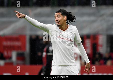 Mailand, Italien. 08. Januar 2023. Chris Smalling of AS Roma während des Fußballspiels der Serie A zwischen AC Milan und AS Roma im Stadion San Siro in Mailand (Italien), Januar 8. 2023. Foto Andrea Staccioli/Insidefoto Credit: Insidefoto di andrea staccioli/Alamy Live News Stockfoto