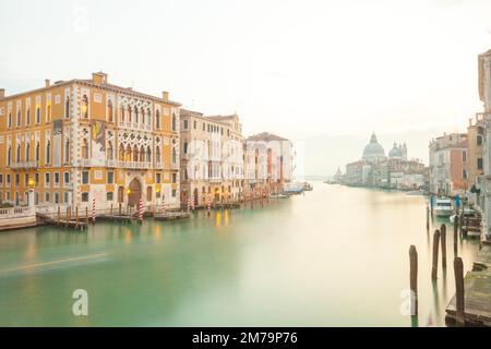 Blick auf den Canal Cran von der Accademia-Brücke, Venedig, Venetien, Italien Stockfoto