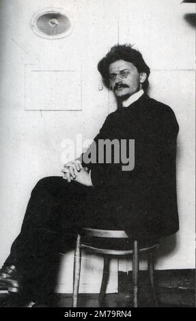 Leon Trotsky, Lew Davidovich Bronstein (1879-1940), Leon Trotsky, russischer Revolutionär, politischer Theoretiker und Politiker. Foto: Im Gefängnis, wartet auf den Prozess 1906 Stockfoto