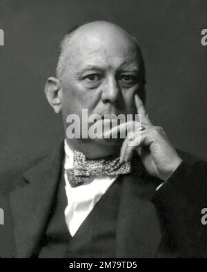 Aleister Crowley (Edward Alexander Crowley 1875 – 1947) Englischokultist Stockfoto