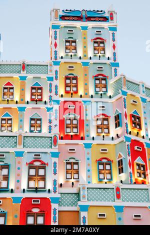 jemenis authentisches traditionelles Haus oder farbenfrohes Gebäudedesign Stockfoto