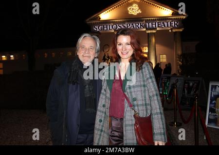 Gerhard Kämpfe und Nadine Schori bei der Premiere des Dramas 'eine langen Tag Reise in die Nacht' von Eugene O'Neill im Schlosspark Theater. Berli Stockfoto