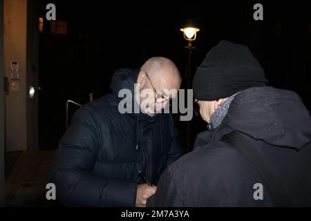 Peter Kremer bei der Premiere des Dramas 'eine es langen Tag Reise in die Nacht' von Eugene O'Neill im Schlosspark Theater. Berlin, 07.01.2023 Stockfoto