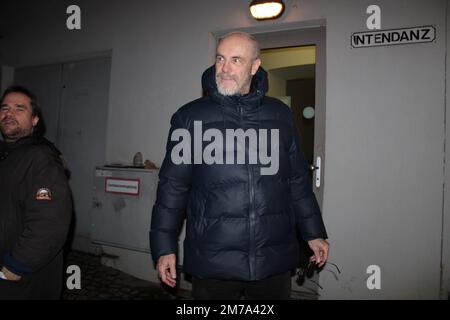 Peter Kremer bei der Premiere des Dramas 'eine es langen Tag Reise in die Nacht' von Eugene O'Neill im Schlosspark Theater. Berlin, 07.01.2023 Stockfoto