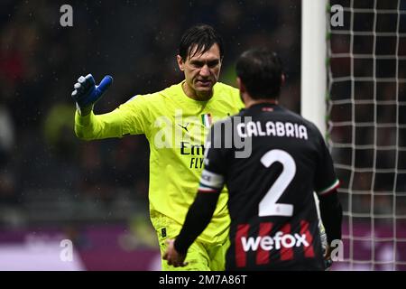 Mailand, Italien. 08. Januar 2023. Ciprian Tatarusanu (Mailand) während des Spiels der italienischen „Serie A“ zwischen Mailand 2-2 Roma im Giuseppe Meazza Stadion am 08. Januar 2023 in Mailand, Italien. Kredit: Maurizio Borsari/AFLO/Alamy Live News Kredit: Aflo Co Ltd./Alamy Live News Stockfoto