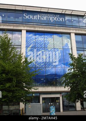 University of Southampton & Solent University, Sir James Matthews Building, Guidhall Square, Southampton Stockfoto