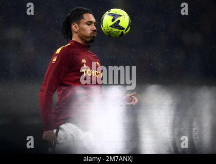 Mailand, Italien. 08. Januar 2023 Chris Smalling von AS Roma in Aktion während des Warm-up vor dem Fußballspiel der Serie A zwischen AC Milan und AS Roma. Kredit: Nicolò Campo/Alamy Live News Stockfoto