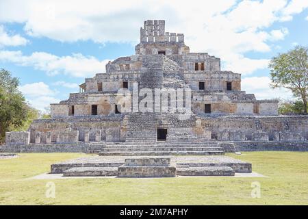 Edznas Gebäude der fünf Stockwerke, der einzigartigsten Maya-Pyramiden Stockfoto