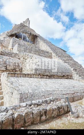 Edznas Gebäude der fünf Stockwerke, der einzigartigsten Maya-Pyramiden Stockfoto