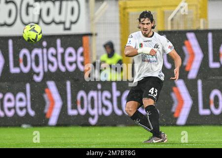 La Spezia, Italien. 08. Januar 2023. Alberto Picco Stadium, 08.01.23 Dimitrios Nikolaou (43 Spezia) während des Spiels der Serie A zwischen Spezia Calcio und US Lecce im Alberto Picco Stadium in La Spezia, Italia Soccer (Cristiano Mazzi/SPP) Kredit: SPP Sport Press Photo. Alamy Live News Stockfoto