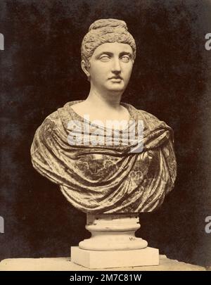 Faustina, die jüngere, Ehefrau des römischen Kaisers Marmorbüste, römische Skulptur, Albumindruck, 1870er Stockfoto