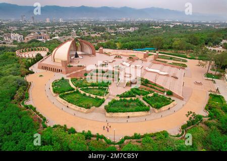 Das Pakistan Monument ist ein nationales Denkmal und Museum zum Kulturerbe der Shakarparian Hills in Islamabad, Pakistan. Stockfoto