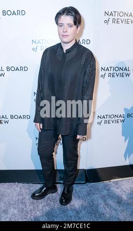 8. Januar 2023, New York, New York, USA: Charlotte Wells nimmt an der National Board of Review Annual Awards Gala 2023 in der Cipriani 42ns Street Teil (Kreditbild: © Lev Radin/Pacific Press via ZUMA Press Wire) Stockfoto