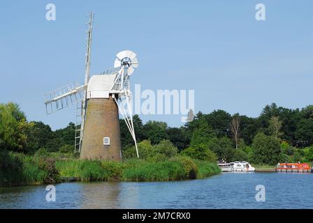 Turf Fen Drainage Mill, How Hill, on the River Ant, Norfolk, East Anglia UK Stockfoto