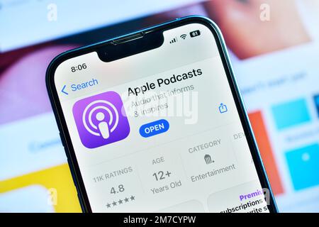 New Delhi, Indien – 07. Januar 2023: Apple Podcast-App auf iphone Stockfoto