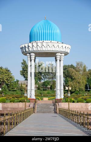 TASCHKENT, USBEKISTAN - 04. SEPTEMBER 2022: Rotunde des Gedenkkomplexes "zum Gedenken an die Opfer der Repression". Taschkent, Usbekistan Stockfoto