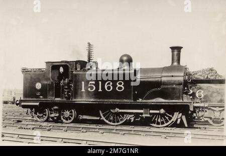 Caledonian Railway 439 Klasse 0-4-4T Nr. 448 als LMS 15168 Stockfoto