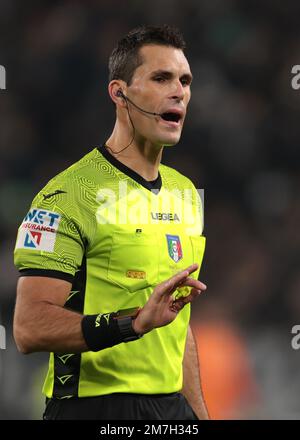 Turin, Italien, 7. Januar 2023. Der Schiedsrichter Matteo Marchetti beim Spiel der Serie A im Allianz-Stadion, Turin. Der Bildausdruck sollte lauten: Jonathan Moscrop/Sportimage Stockfoto