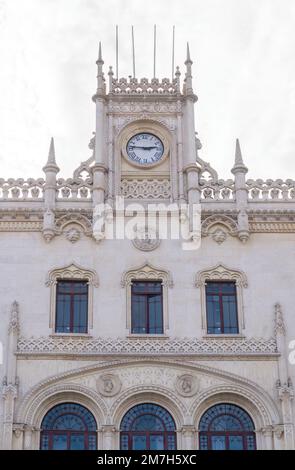 Das Rossio-Bahnhofsgebäude in Lissabon Stockfoto