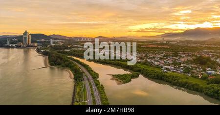 Kota Kinabalu's Likas Expressweg Stockfoto