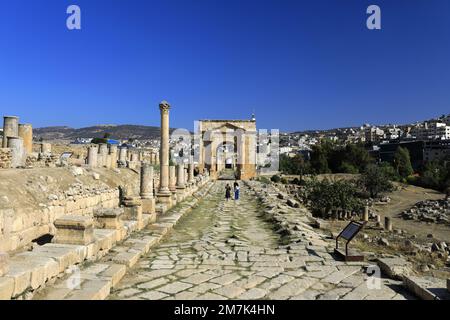 Blick auf das nördliche Tetrapylon von Jerash City, Jordanien, Naher Osten Stockfoto