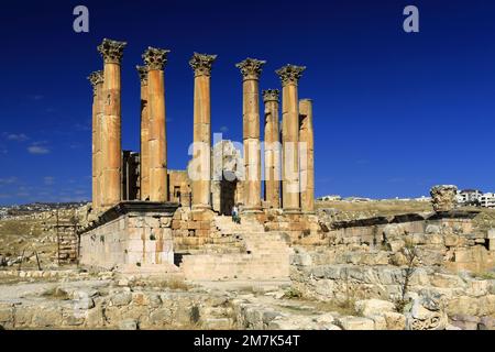 Blick über den Artemistempel in Jerash, Jordanien, Naher Osten Stockfoto