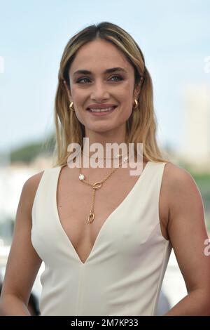 Schauspielerin Denise Capezza, die während des Fotogesprächs des Films „Verbrechen der Zukunft“ anlässlich des Filmfestivals in Cannes am 24. Mai 2022 posierte Stockfoto