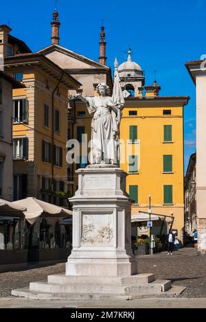 Monumento Bella Italia Brescia, Blick auf das Monumento alla Bella Italia, das einem Bürgeraufstand gegen die österreichische Unterdrückung im Jahr 1864 gewidmet ist, Brescia Stockfoto