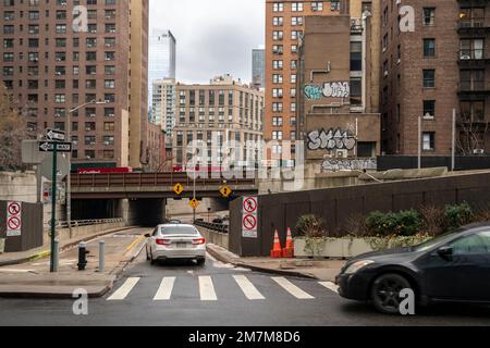 Lincoln Tunnel Anflug in Chelsea in New York am Samstag, 7. Januar 2023. (© Richard B. Levine) Stockfoto