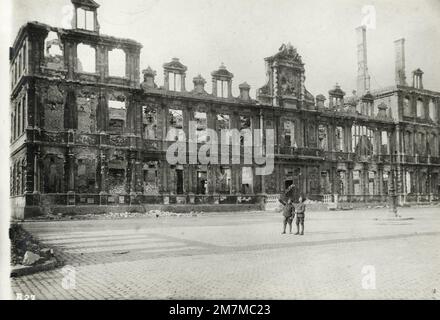Foto des 1. Weltkriegs WW1 - Hotel de Ville, in Ruinen, Reims, Frankreich Stockfoto