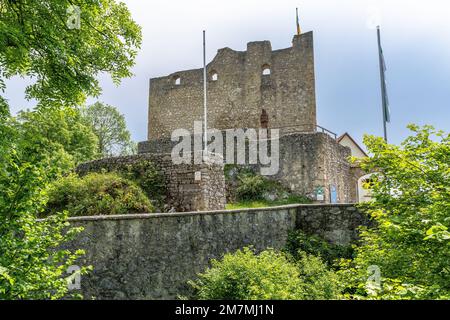 Europa, Deutschland, Süddeutschland, Baden-Württemberg, Schwäbische Alb, Münsingen, Burgruine Derneck im Großen Lauter-Tal bei Hayingen Stockfoto