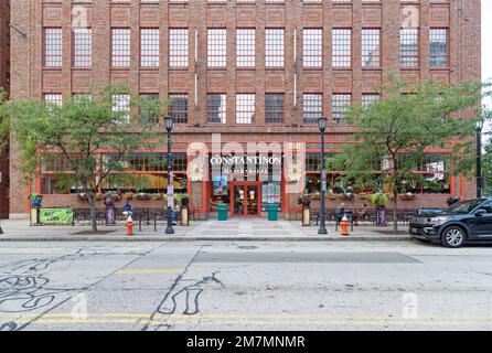 W. Bingham Company Warehouse, 1914 erbaut, wurde von Walker & Weeks entworfen. Es wurde in Apartments umgewandelt, über Erdgeschoß Einzelhandel. Stockfoto