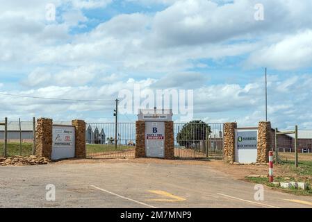 Bredasdorp, Südafrika - 23. September 2022: Haupteingang des Bredasdorp Park Agriculture Exhibition Centre in Bredasdorp in der Provinz Westkap Stockfoto