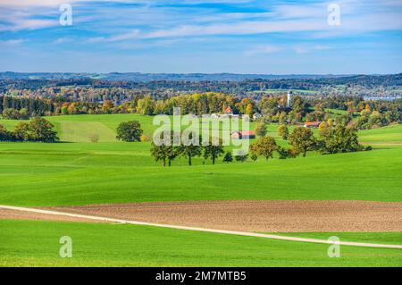 Deutschland, Bayern, Tölzer Land, Münsing, Landkreis Holzhausen, Blick vom Fürst-Tegernberg Stockfoto