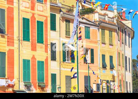 Traditionelle Häuser Fassade, Portofino, Ligurien, Italien Stockfoto