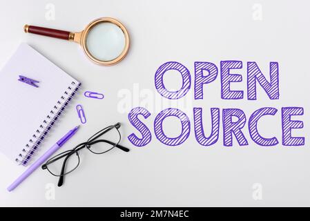Textunterschrift für Open Source. Internet-Konzept, das Software bezeichnet, deren ursprünglicher Quellcode frei verfügbar ist Stockfoto