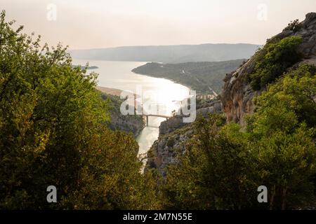 Pont du Galetas, Lac de Sainte-Croix, Verdon Gorge, Provence, Frankreich Stockfoto