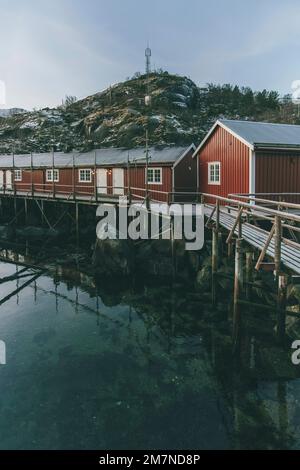 Nusfjord, Fischerdorf, Lofoten, Nordland, Norwegen Stockfoto