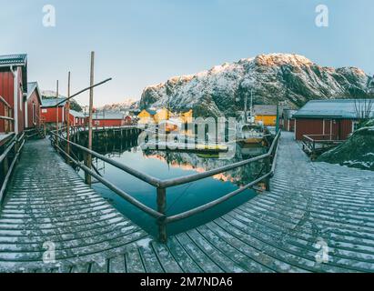 Nusfjord, Panoramabild, Fischerdorf, Lofoten, Nordland, Norwegen Stockfoto