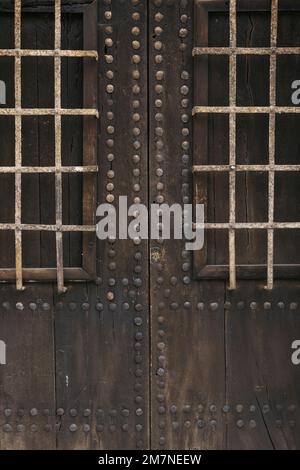 Detail einer alten Gittertür in Mallorca, Spanien Stockfoto