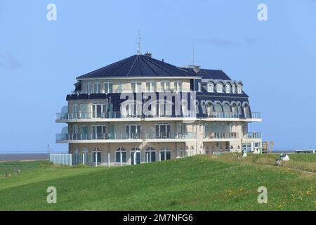 Ehemaliges Hotel Deichgraf, heute Haus Upleven, Zentrum für Entspannung, Meditation und Yoga, Wremen, Niedersachsen, Deutschland, Europa Stockfoto