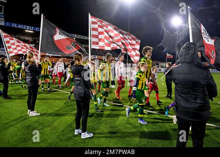 Werkendam, Niederlande. 10. Januar 2023, Aufstieg der Vereine während des Toto KNVB Cup-Spiels zwischen Kozak Boys und ADO Den Haag am 10. Januar 2023 im Sportpark de Zwaaier in Werkendam, Niederlande. ANP OLAF KRAAK Stockfoto