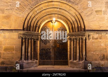 St. George's Münster, Eingangstür, historische Altstadt, Marktplatz, Dinkelsbühl, Mittelfrankreich, Bayern, Deutschland Stockfoto