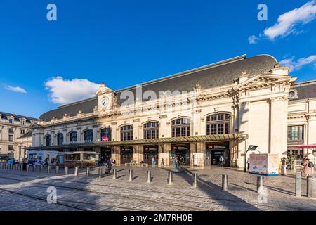 Haupteingang des Bahnhofs Bordeaux-Saint-Jean in Bordeaux, Aquitaine, Nouvelle-Aquitaine, Frankreich Stockfoto