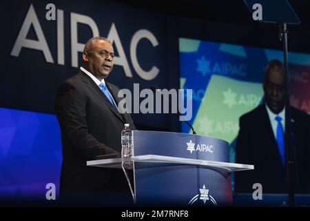 Washington, Vereinigte Staaten Von Amerika. 10. Januar 2023. Washington, Vereinigte Staaten von Amerika. 10. Januar 2023. USA Verteidigungsminister Lloyd Austin hält eine Ansprache vor dem American Israel Public Affairs Committee Political Leadership Forum, 10. Januar 2023 in Washington, DC Credit: MC2 Alexander Kubitza/DOD Photo/Alamy Live News Stockfoto