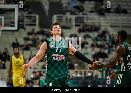 Athen, Griechenland, 10/01/2023, 77 ARTURAS GUDAITIS of Panathinaikos BC während der Euroleague-Runde 18, Spiel zwischen Panathinaikos BC und Fenerbahce Beko Istanbul in Oaka Altion am 10. Januar 2023 in Athen, Griechenland. Stockfoto